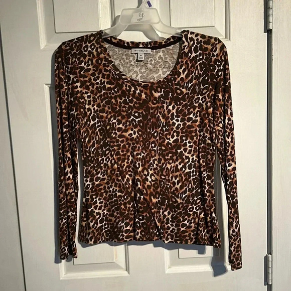 Bandolino Leopard Top Size Medium - Picture 1 of 3